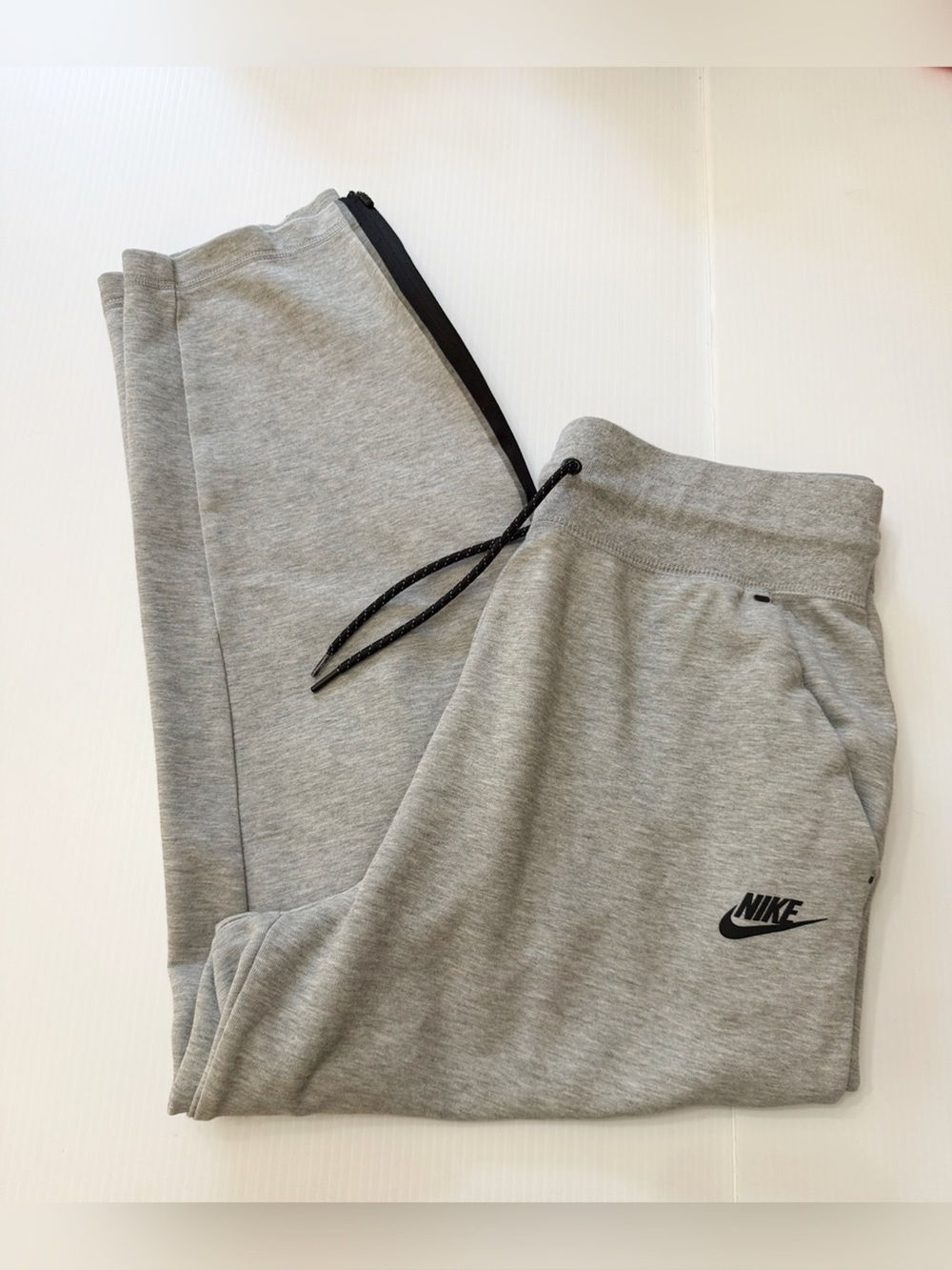 Nike Sportswear Tech Fleece Women’s Loose Fit Pant Grey Size Large